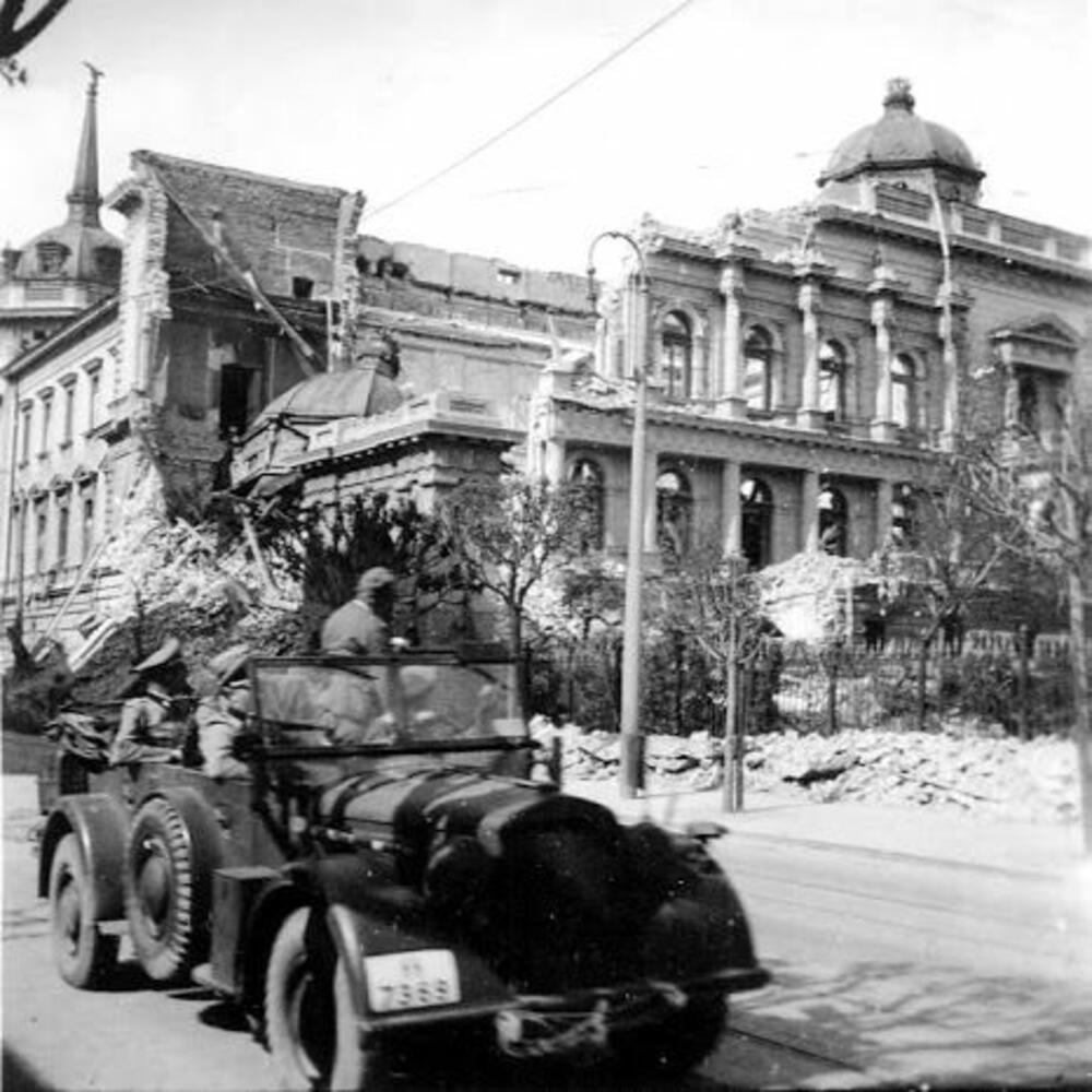 Nemačke jedinice u razrušenom Beogradu