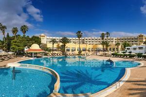 STEIGENBERGER KVALITET NA OBALI TUNISA: All inclusive hoteli na peščanim plažama, među redovima palmi