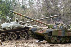 KOJE EVROPSKE ZEMLJE BI MOGLE DA ISPORUČE UKRAJINI TENKOVE RUSKE PROIZVODNJE? Od T-55 preko T-72 do M-84!