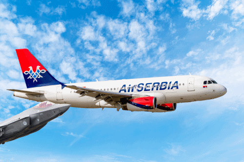 AVION ER SRBIJE PONOVO PRATILI BORBENI AVIONI: Leteo na relaciji Sankt Peterburg-Beograd