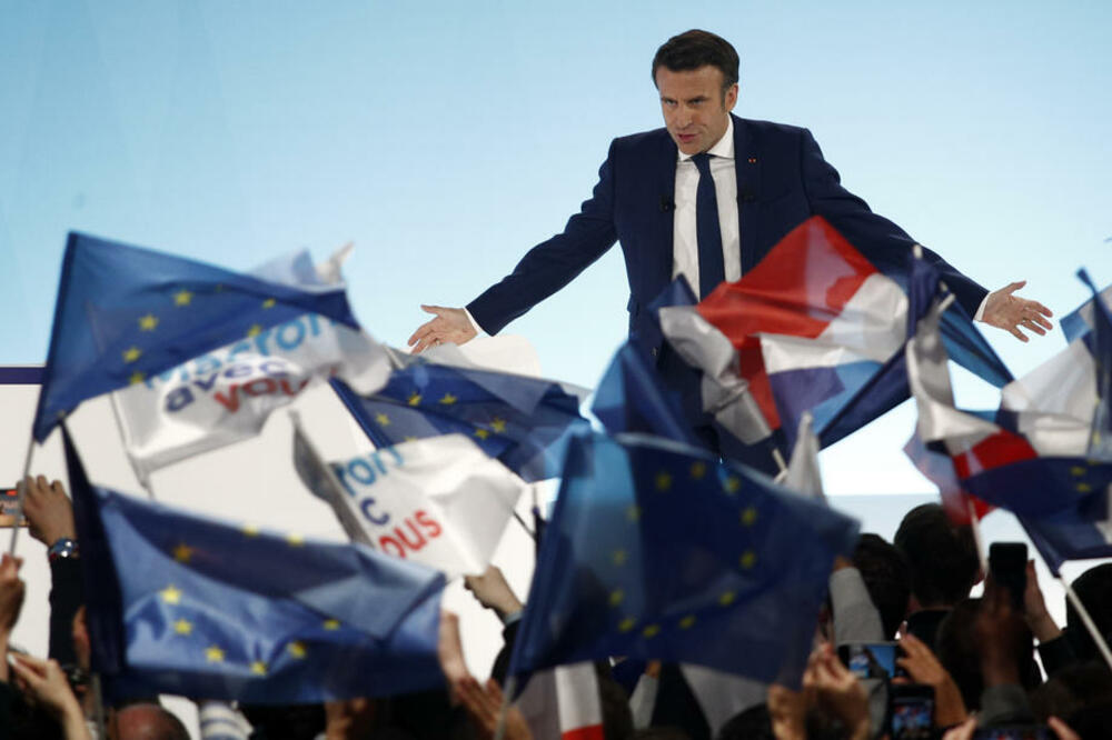 MAKRON ZAOŠTRIO TON U PRVOM OBRAĆANJU: Nije još gotovo! Želimo jaku Francusku koja nema samo populiste za saveznike u svetu! VIDEO