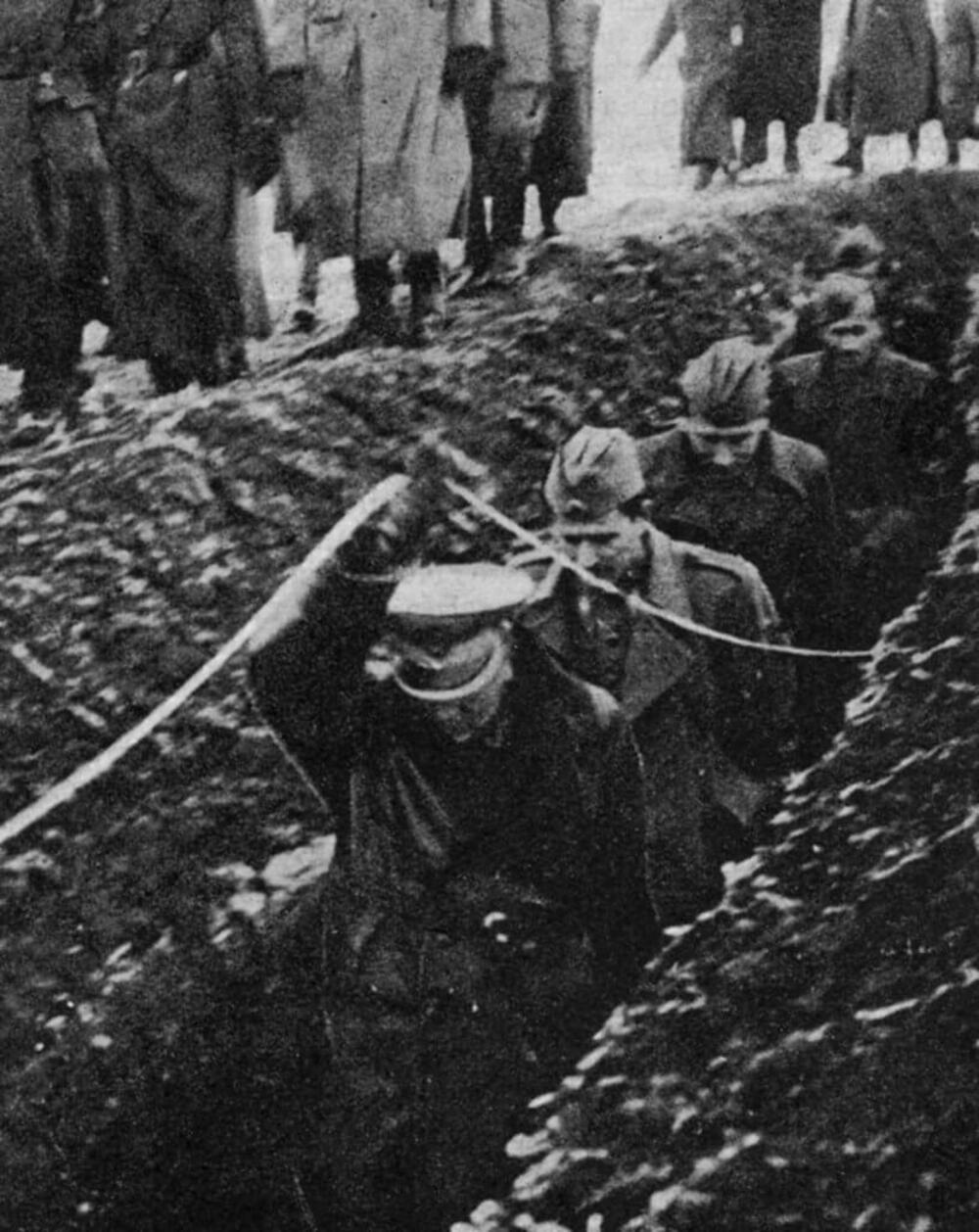 Tito u obilasku Sremskog fronta u februaru 1945