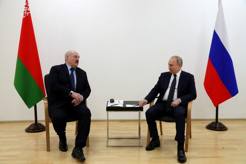 LUKAŠENKO U PONEDELJAK U MOSKVI Očekuje ga sastanak sa ruskim liderom o bezbednosti