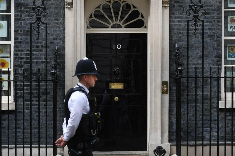 KRIZA TRESE VELIKU BRITANIJU: Ministarka unutrašnjih poslova podnela ostavku