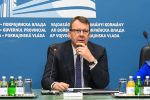 Vaskršnja čestitka predsednika Pokrajinske vlade Mirovića