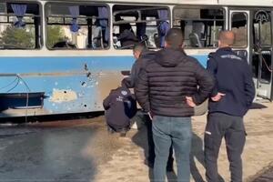 RAZNET AUTOBUS U TURSKOJ: Vozilo bilo puno zatvorskih čuvara, sumnja se na terorizam VIDEO
