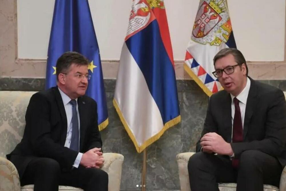 VUČIĆ SE SASTAO SA LAJČAKOM: Važan razgovor sa specijalnim predstavnikom EU za dijalog Beograda i Prištine