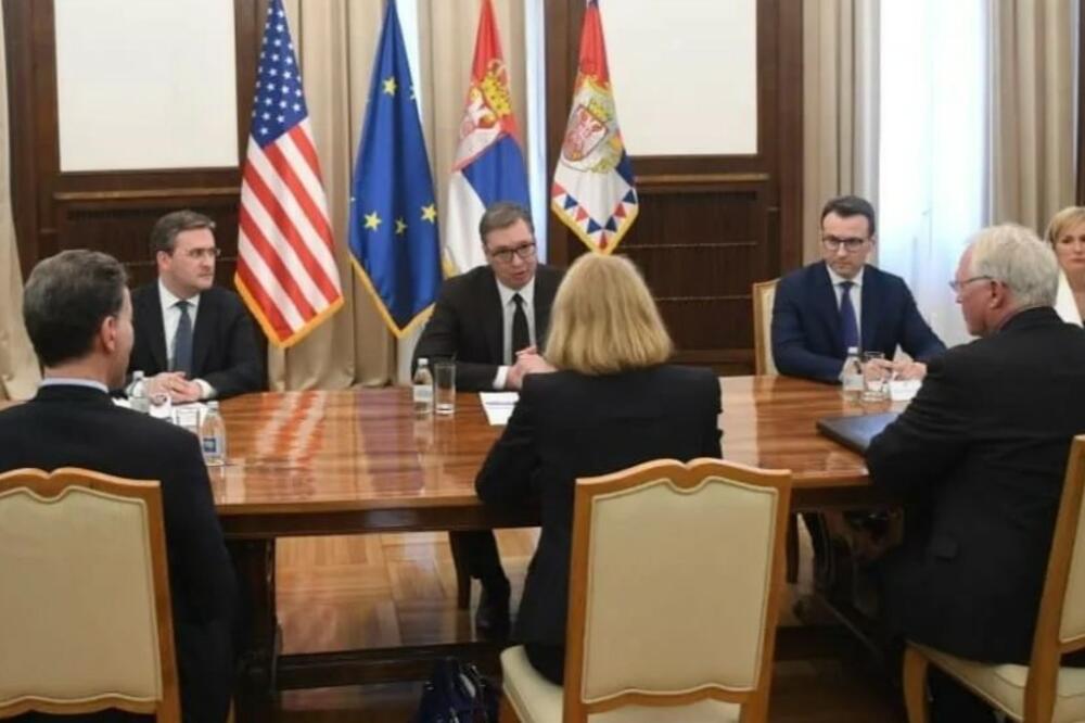 SUSRET NA ANDRIĆEVOM VENCU: Predsednik Srbije sastao se s pomoćnicom državnog sekretara SAD (FOTO)