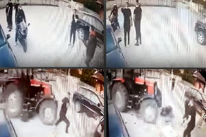 POGLEDAJTE JEZIVI SNIMAK IZ MARKOVCA KOD VELIKE PLANE: Traktorista pregazio motociklistu pa demolirao kafanu VIDEO
