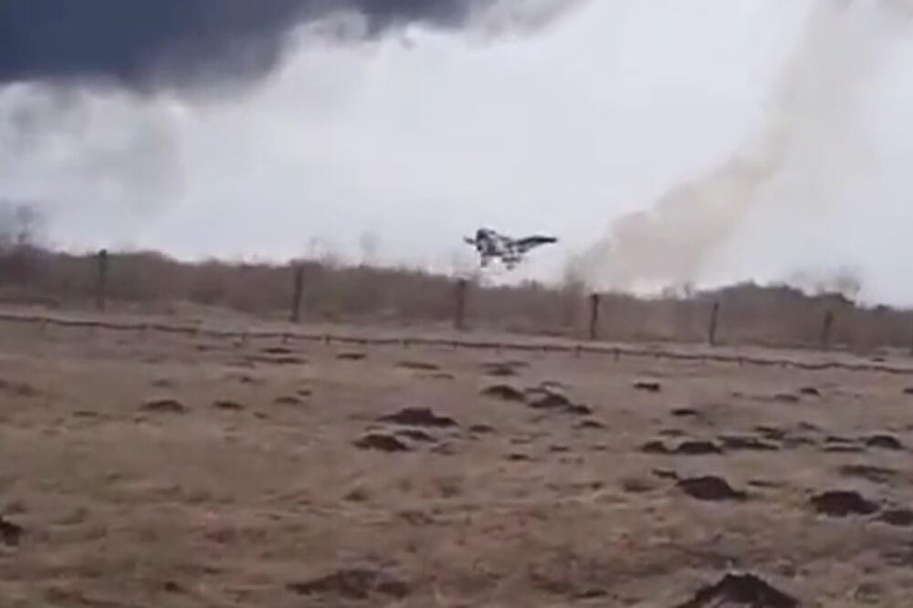 SNIMAK ISPLIVAO POSLE MESEC DANA Ovako je ukrajinski pilot poleteo sa MIG-29 u trenutku ruskog napada na aerodrom! VIDEO
