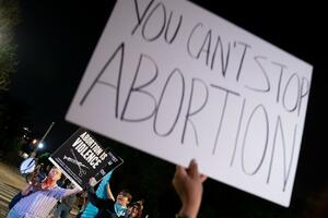 PROCURILI DOKUMENTI: Vrhovni sud SAD će možda ukinuti odluku o LEGALIZACIJI ABORTUSA