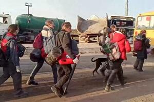 KRAJ DRAME ZA CIVILE U ČELIČANI: Sve žene, starci i deca evakuisani iz Azovstalja, potvrdili ukrajinski zvaničnici! (FOTO, VIDEO)