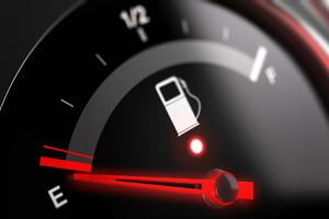 DRUGO POSKUPLJENJE ZA 10 DANA: Cena goriva ponovo porasla, najavljuje se ZNAČAJAN skok računa za gas za domaćinstva