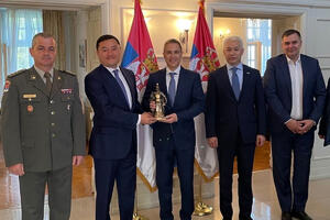 VAŽAN RAZGOVOR: Stefanović sa zamenikom ministra industrije Kazahstana o saradnji u vojnoj industriji