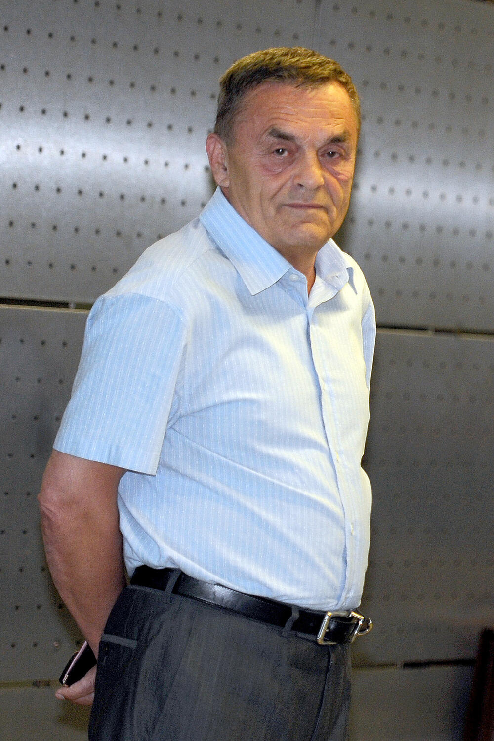 Ljubomir Mihajlović, Ljuba Šiptar