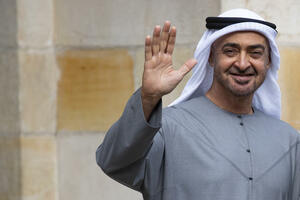 PRIJATELJ PUTINA, TRAMPA, VUČIĆA I MAKRONA: Ko je šeik Muhamed bin Zajed, novi-stari vladar Ujedinjenih Arapskih Emirata