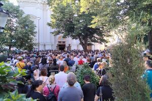 OBELEŽAVANJE VELIKOG I VAŽNOG JUBILEJA: Sto godina od ujedinjenja Srpske pravoslavne crkve u Sremskim Karlovcima (VIDEO)
