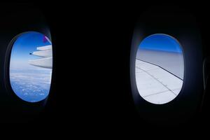 OVO NISTE ZNALI! Evo zašto su prozori na avionu OKRUGLI i za to postoji JAK razlog!