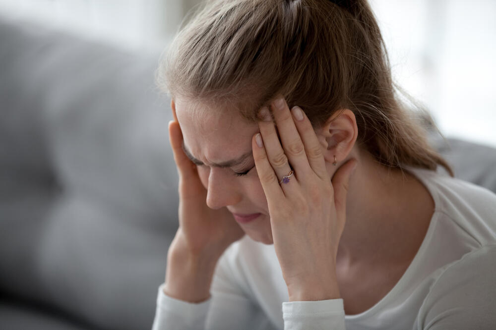 ALEKSANDRA (23) POPILA NEKOLIKO PIĆA I DOŽIVELA MOŽDANI UDAR: Kad su krenuli OVI SIMPTOMI, odmah je znala da NIJE MAMURLUK