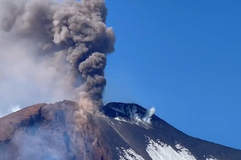 PRORADILA ETNA: Najveći i najaktivniji vulkan u Evropi ponovo se probudio FOTO, VIDEO