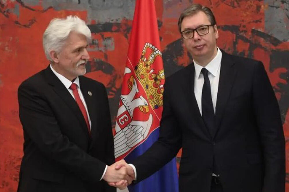 VUČIĆ PRIMIO AKREDITIVE NOVOG AMBASADORA UKRAJINE: Srbija poštuje načela teritorijalnog integriteta i suvereniteta država