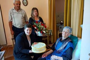 ŽIVA BILA BAKO Marija iz Prigrevice proslavila 100. rođendan SVOJU DUGOVEČNOST DUGUJE SAMO JEDNOJ STVARI