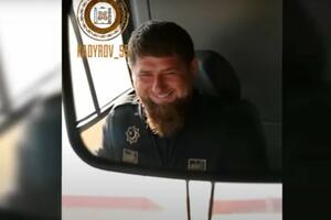 RUSOFILI U ZANOSU MONTIRALI VIDEO SNIMAK: Kadirov "vozi" izmišljen autobus (VIDEO)