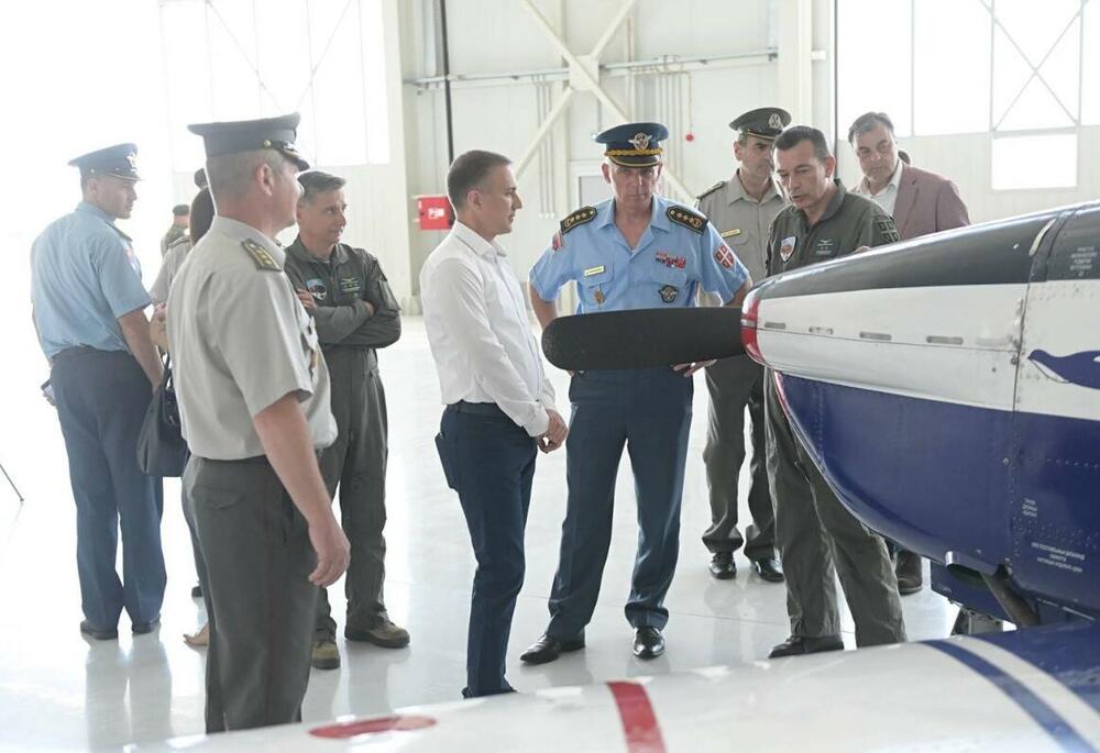 Nebojša Stefanović, hangar za smeštaj vazduhoplovstva, Vojska Srbije