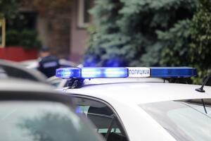 MALOLETNICI UKRALI ČAK 8 AUTOMOBILA U SMEDEREVU: Uhapšen tinejdžer (18), vozila vraćena vlasnicima