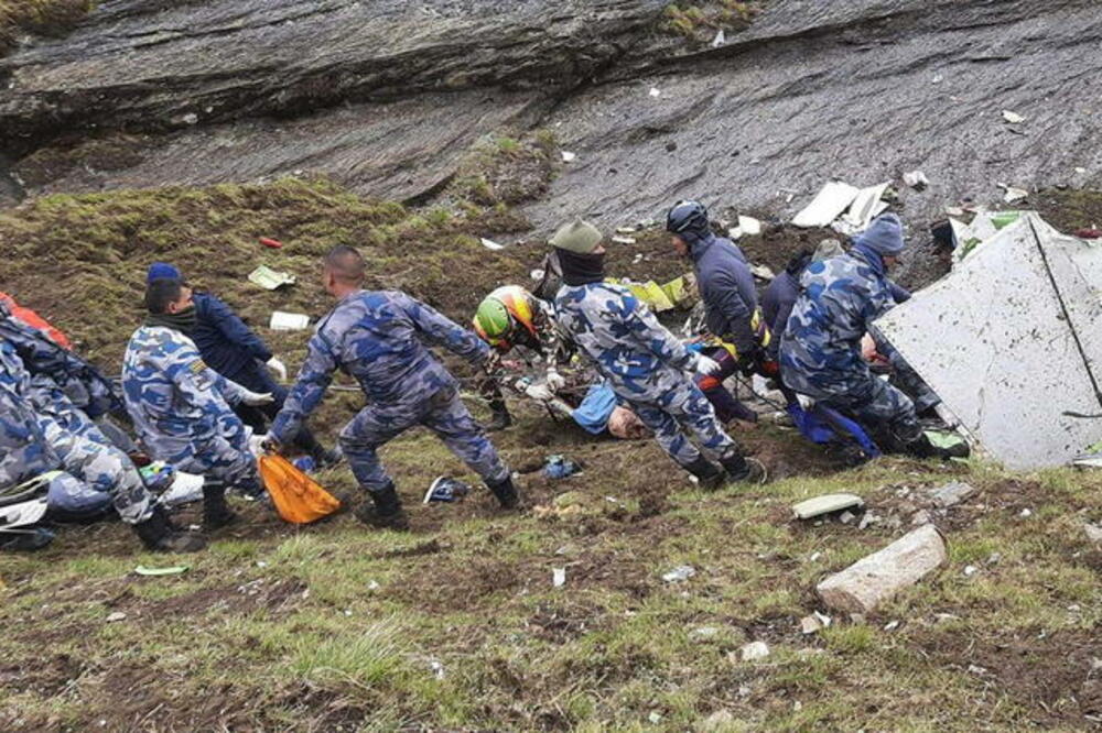 JEZIVA NESREĆA Pronađena tela svih putnika srušenog aviona u Nepalu