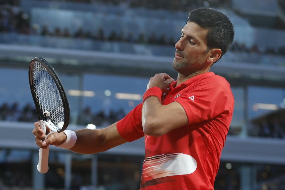 BOLAN PAD! Vladavina duga 373 nedelje je završena: Novak na 3. mestu ATP liste!