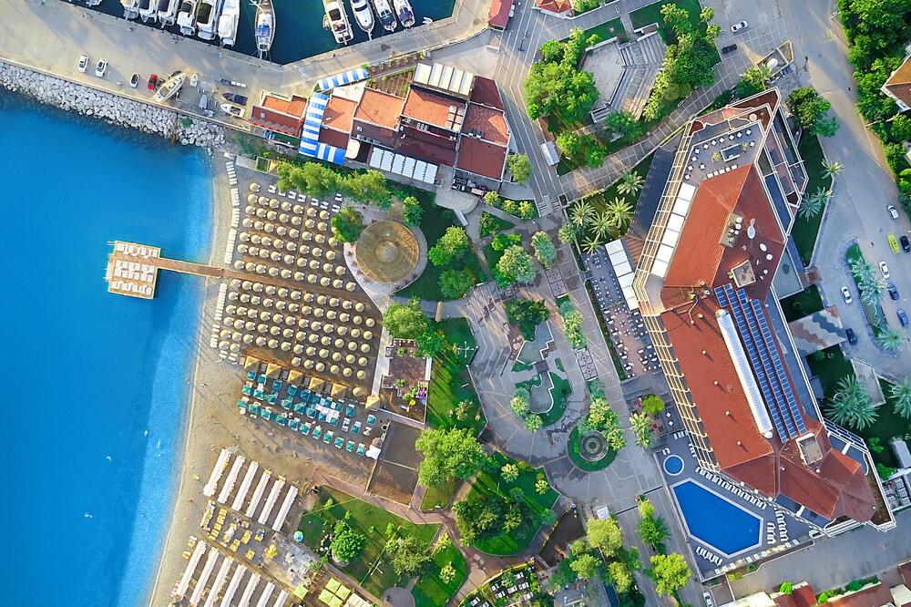 HOTEL ZA PREPORUKU U KEMERU, IZVOLITE: Odlična plaža, jako dobra usluga i super lokacija, u centru Kemera