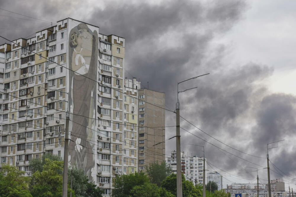 RUSIJA DEMANTOVALA NAVODE UKRAJINE Moskva: Pogodili smo fabriku oružja, laž je da smo gađali stambeni kvart u Kijevu