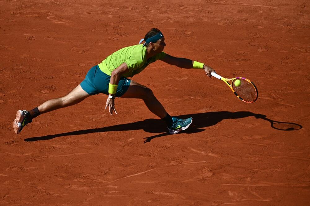 NADAL KORISTI POSEBNU TERAPIJU DA BI IGRAO NA VIMBLDONU: Neću više da primam injekcije!