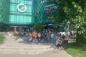 DOJAVE O BOMBAMA NE PRESTAJU: Evakuisana dva tržna centra u Beogradu! Ljudima DOZLOGRDILO (VIDEO)