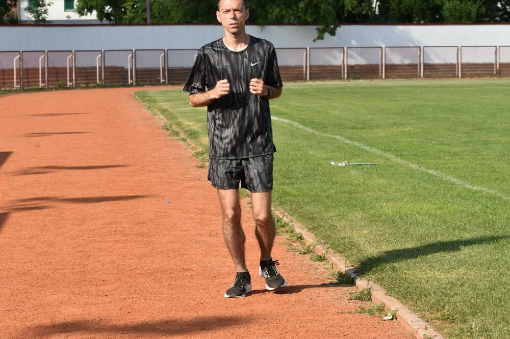 KIKINDSKI DUGOPRUGAŠ MARKO KOLDANOV: Istrčao ultramaraton da pomogne teško bolesnoj sugrađanki koju ne poznaje