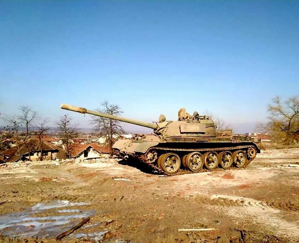 Tenk T-55 broja 19079 koji se sada nalazi na spomeniku