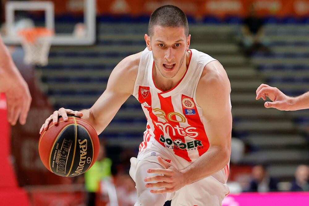 NEVEROVATAN PEH, NIKOLA IVANOVIĆ OZBILJNIJE POVREĐEN: Crna Gora u šoku - košarkaš Crvene zvezde ne igra na Evropskom prvenstvu