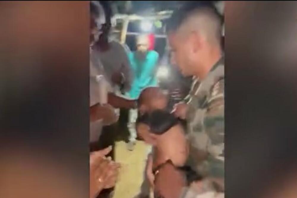 MALIŠA JE U INDIJI IMAO SREĆE: Beba pala u bunar dubok 150 metara, vojska ga spasila za 45 minuta VIDEO