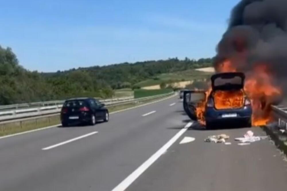 AUTOMOBIL SE ZAPALIO NASRED AUTO-PUTA: Vozilo potpuno izgorelo nedaleko od Smedereva (VIDEO)