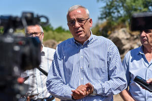 Gradonačelnik Bakić obišao radove na uklanjanju divlje deponije u Donjem Tavankutu