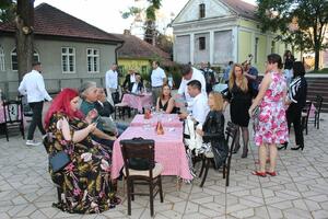 BUCINE DANE OTVORILA ISIDORA MINIĆ Počeo tradicionalni pozorišni festival u Aleksandrovcu (FOTO)