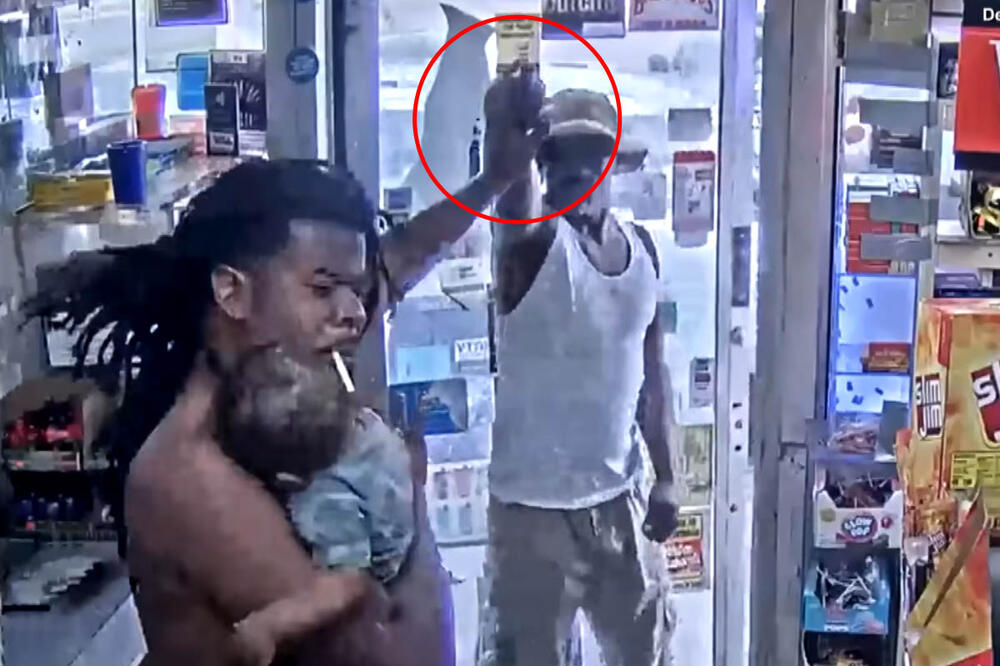 UZNEMIRUJUĆI SNIMAK Pucao u glavu mladiću koji je držao bebu u naručju, ali ono što se desilo ne viđa se ni u filmovima (VIDEO)