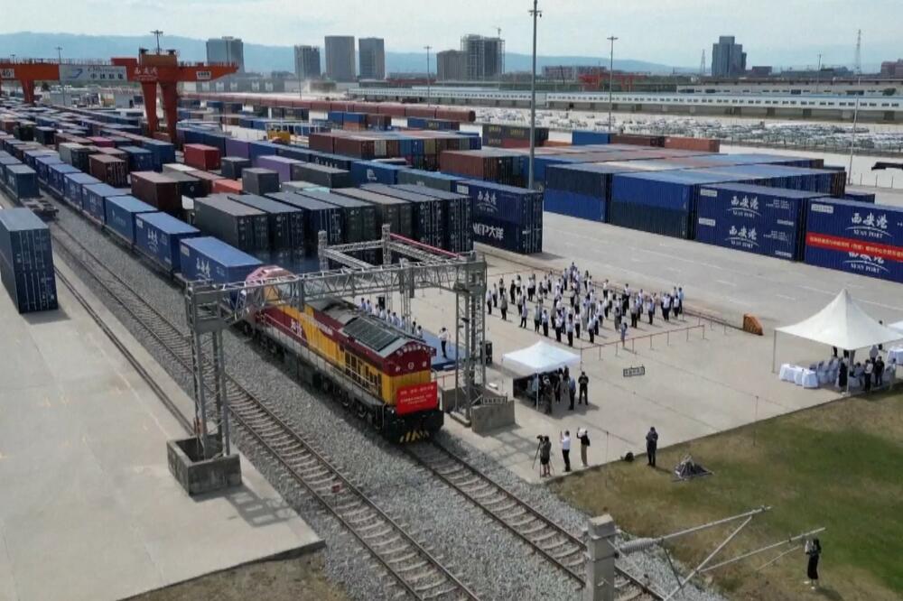Otvoren novi zapadni kopneno-morski koridor: Roba putuje od Kine do Evrope! VIDEO
