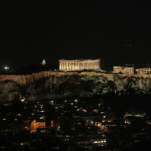 ORGIJE U PARTENONU Grčka užasnuta snimkom grupnog se*sa na Akropolju: Ovakav