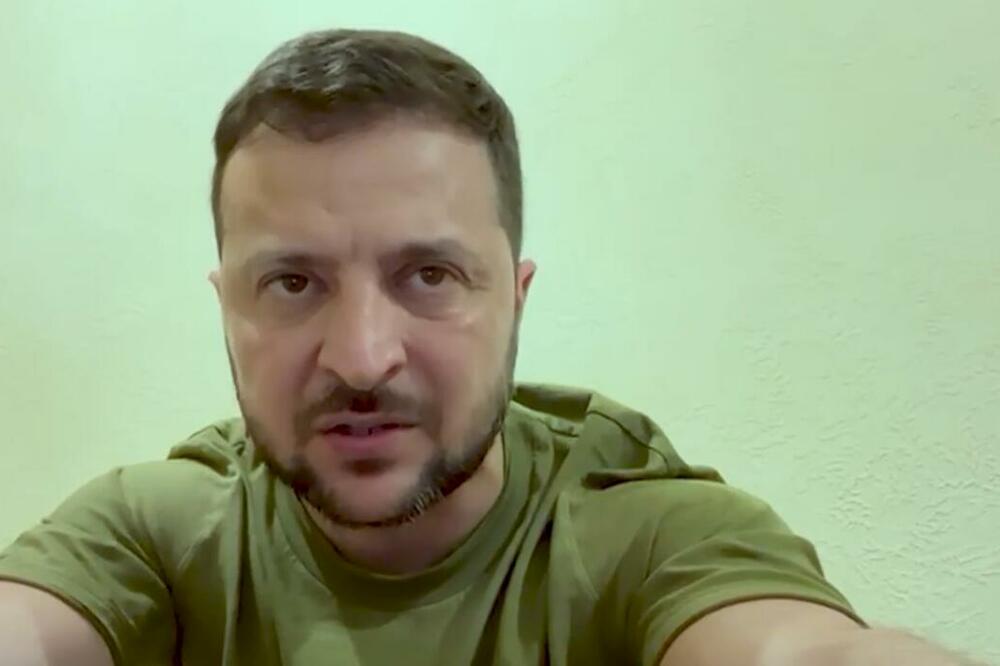 UKRAJINA SPREMA ODGOVOR: Oglasio se Zelenski nakon razornog napada IRANSKIH DRONOVA na Odesu