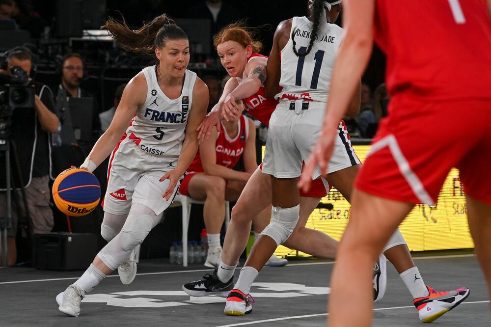 PRVI PUT NA KROVU SVETA: Basketašice Francuske osvojile zlato na SP