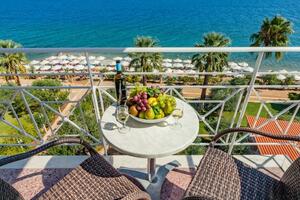 HIT PONUDE grčkih hotela u Travelland-u za leto 2022. Akcija popusta na cene traje do 30.6.