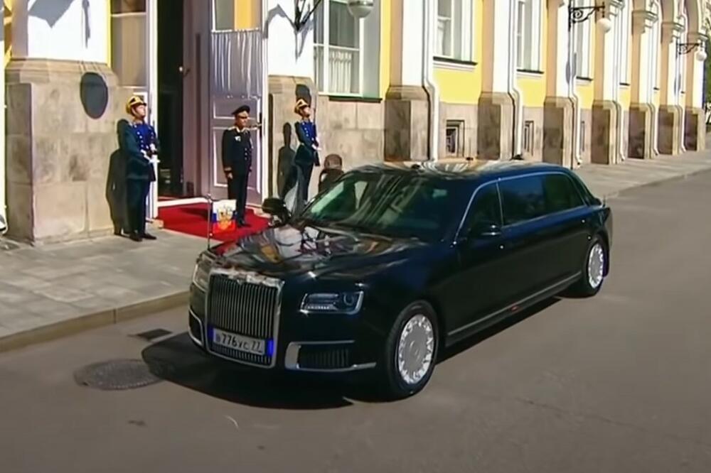 OVO JE PUTINOVA BLINDIRANA ZVER! Pogledajte neuništivi auto napravljen specijalno za predsednika Rusije! (VIDEO)