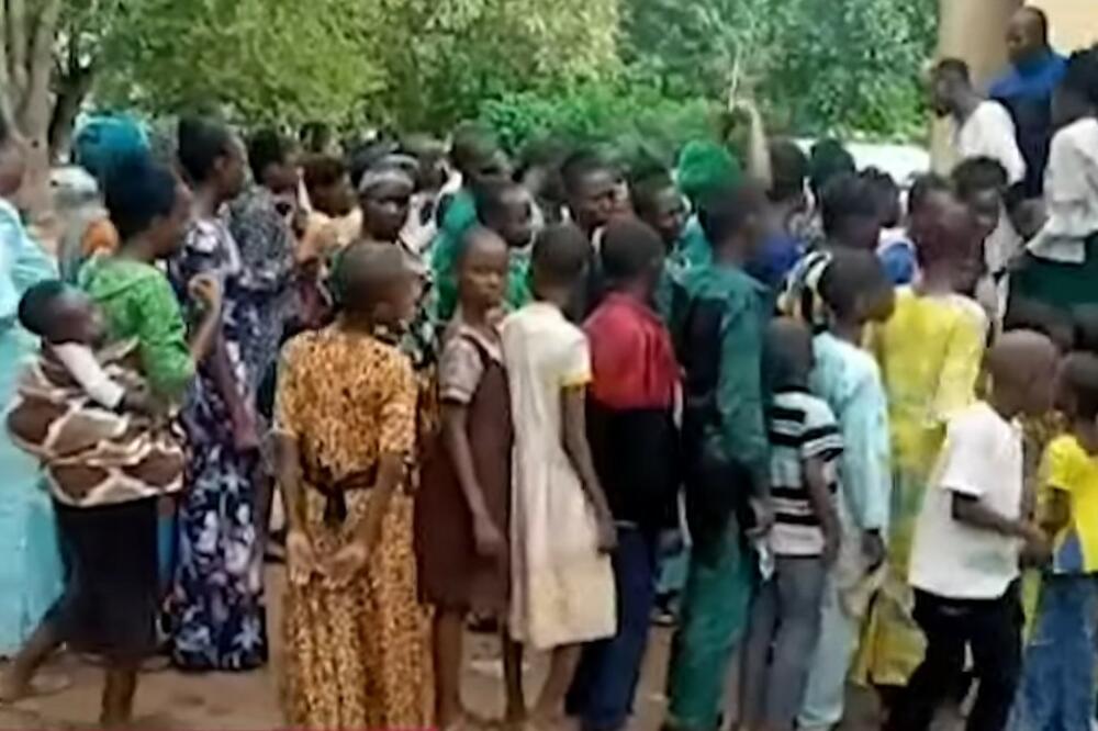 HAOS U NIGERIJI: Naoružani muškarci kidnapovali više od sto ljudi!